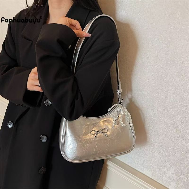 Fashionable handbags